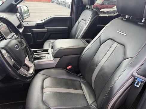 Used 2018 Ford F150 Platinum w/ Equipment Group 701A Luxury AWD/4WD image 17