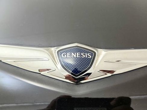 Used 2025 Genesis Electrified GV70 w/ Prestige Package AWD/4WD image 31