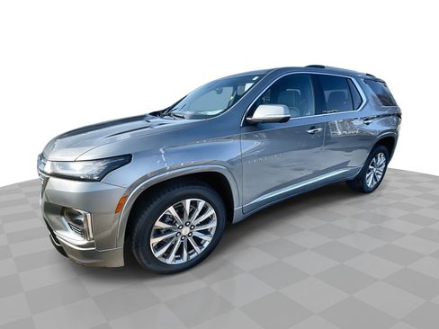 Used 2023 Chevrolet Traverse Premier image 1