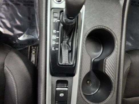 Used 2025 Nissan Altima 2.5 SV AWD/4WD image 21