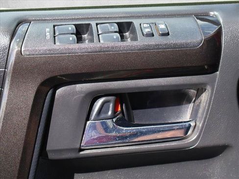 Used 2019 Toyota 4Runner TRD Off-Road Premium AWD/4WD image 12