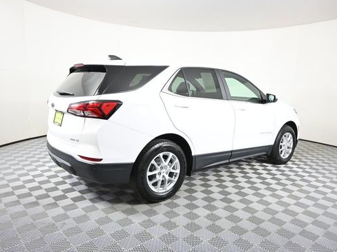 Used 2024 Chevrolet Equinox LT AWD/4WD image 6