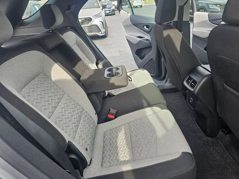 Used 2024 Chevrolet Equinox LS image 14