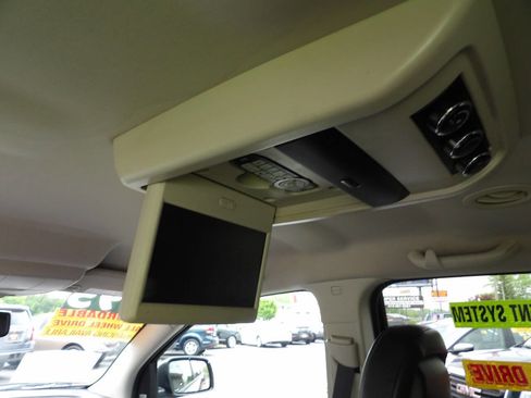 Used 2016 Dodge Journey Crossroad w/ Rear Seat Video Group I AWD/4WD image 10