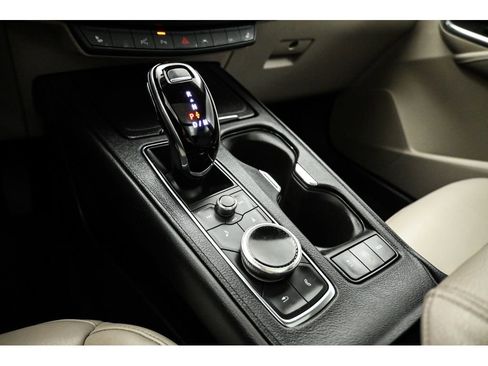 Used 2022 Cadillac XT4 Premium Luxury w/ Enhanced Visibility Package AWD/4WD image 16