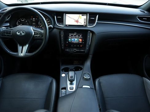 Used 2024 INFINITI QX55 Essential w/ Accent Package image 7