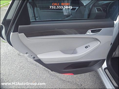 Used 2015 Hyundai Genesis 3.8 image 15