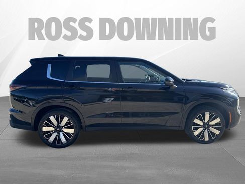 Used 2025 Mitsubishi Outlander SE FWD image 7