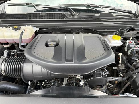 Used 2025 RAM 1500 Tradesman AWD/4WD image 11