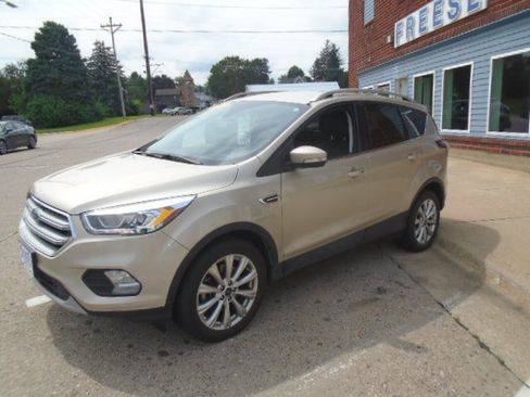 Used 2017 Ford Escape Titanium AWD/4WD image 1