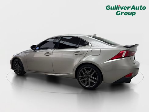 Used 2016 Lexus IS 200t RWD image 4