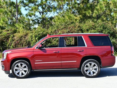 Used 2016 GMC Yukon Denali w/ Open Road Package image 27