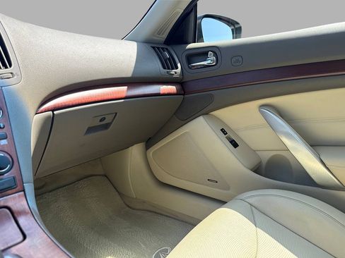 Used 2009 INFINITI G37 Convertible w/ Premium Pkg RWD image 36