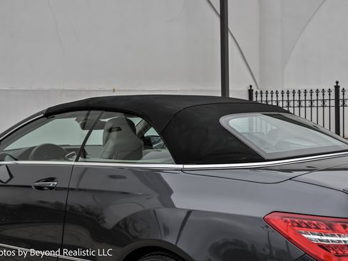 Used 2013 Mercedes-Benz E 350 E 350 image 22