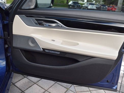 Used 2017 BMW ALPINA B7 xDrive AWD/4WD image 77