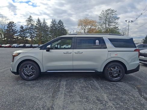 New 2026 Kia Carnival SX image 5