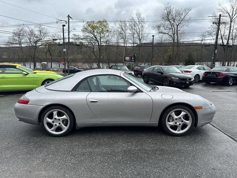 Used 2001 Porsche 911 Carrera 4 image 8