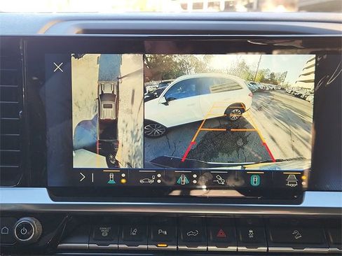 Used 2024 Chevrolet Silverado 2500 LT w/ Texas Edition image 14