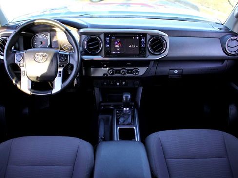 Used 2019 Toyota Tacoma TRD Sport image 23