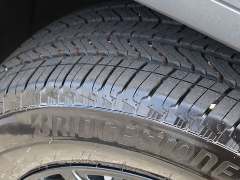 Used 2022 GMC Sierra 1500 Elevation w/ Elevation Premium Package image 13