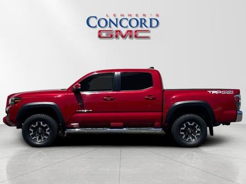Used 2023 Toyota Tacoma TRD Off-Road AWD/4WD image 7