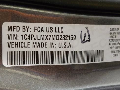 Used 2021 Jeep Cherokee Latitude Lux 80th Anniv w/ Quick Order Package 26U 80TH FWD image 33