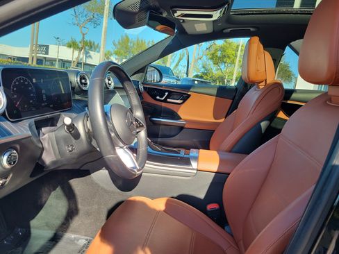 Used 2023 Mercedes-Benz C 300 Sedan image 13