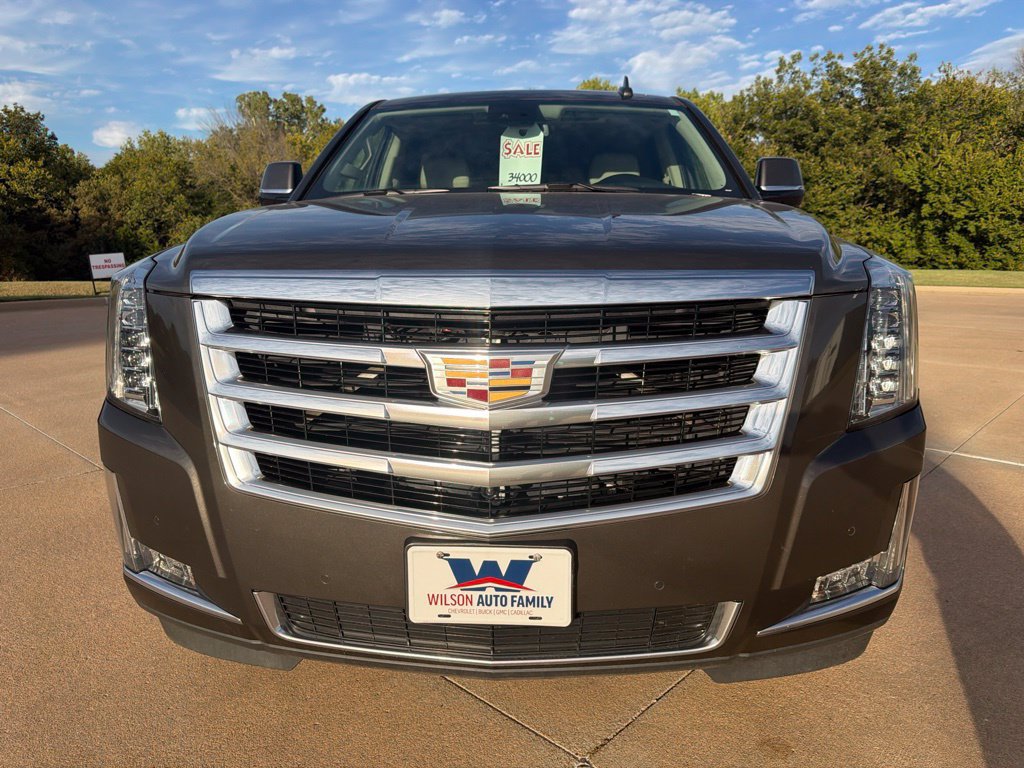 Used 2020 Cadillac Escalade Luxury AWD/4WD image 10