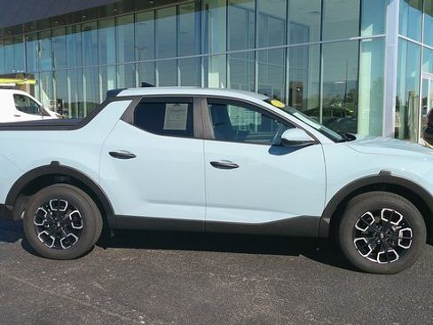 Certified 2024 Hyundai Santa Cruz SE image 16