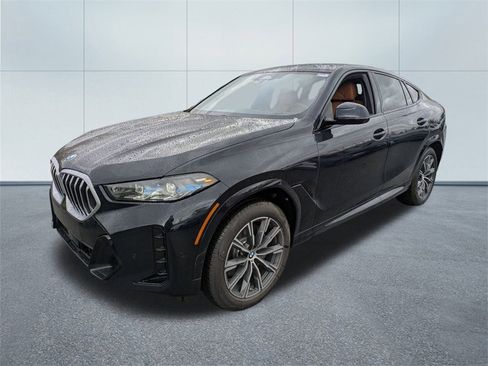 New 2026 BMW X6 xDrive40i w/ Climate Comfort Package image 7