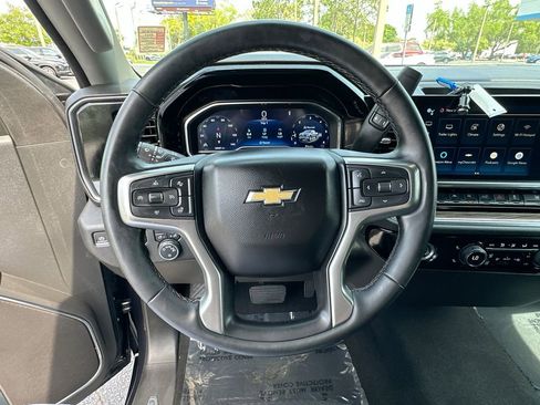 Used 2023 Chevrolet Silverado 1500 LT image 12