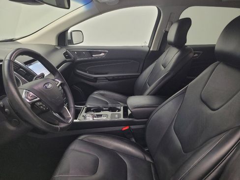 Used 2019 Ford Edge Titanium AWD/4WD image 17