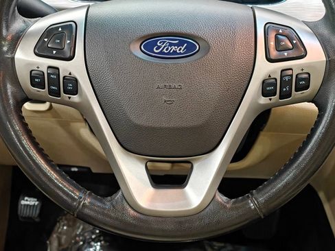 Used 2013 Ford Taurus SEL FWD image 5