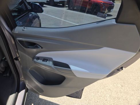 Used 2022 Chevrolet Bolt EUV Premier FWD image 23