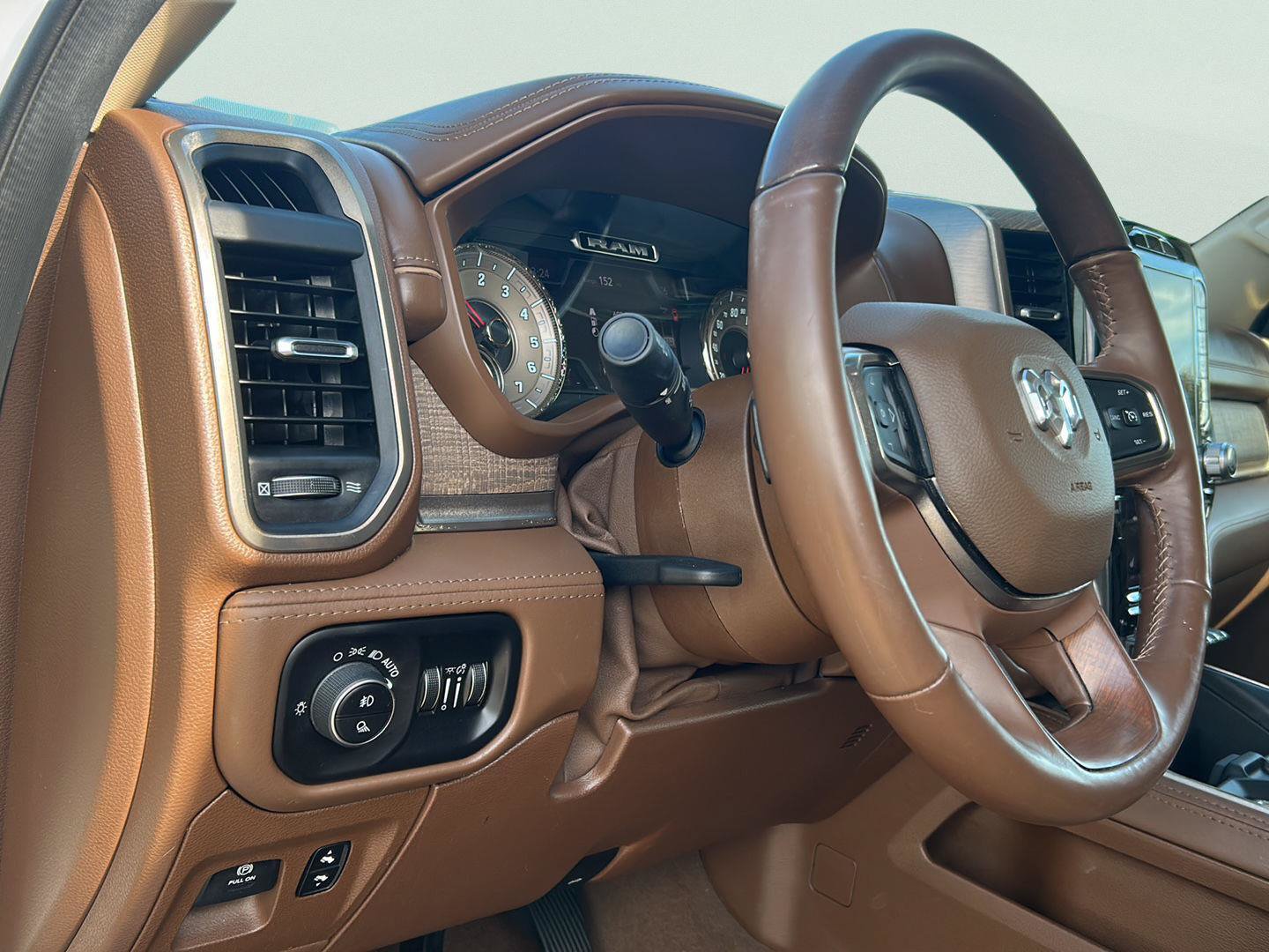 Used 2020 RAM 1500 Limited RWD image 13