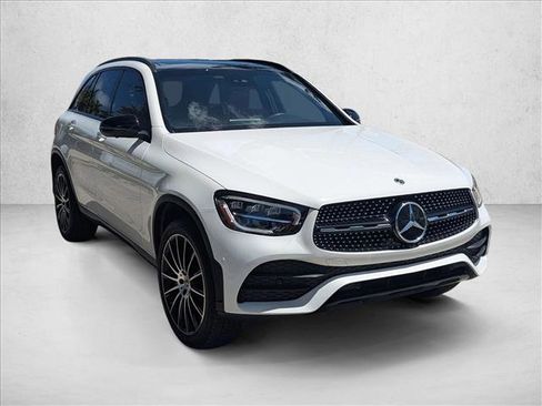 Used 2022 Mercedes-Benz GLC 300 image 3