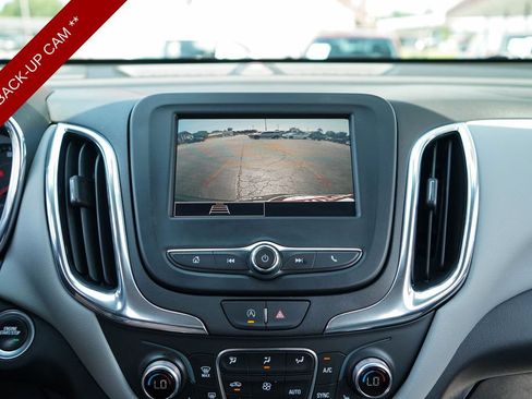 Used 2023 Chevrolet Equinox LT w/ Driver Convenience Package AWD/4WD image 10