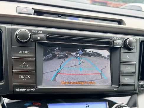 Used 2013 Toyota RAV4 XLE FWD image 12