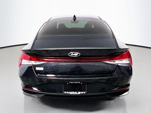 Used 2021 Hyundai Elantra SEL FWD image 6