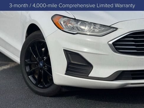 Certified 2020 Ford Fusion SE image 3