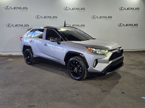 Used 2022 Toyota RAV4 XSE image 3