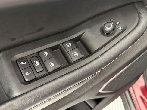 Used 2023 Jeep Grand Cherokee Altitude AWD/4WD image 28