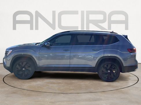New 2025 Volkswagen Atlas SE FWD image 5