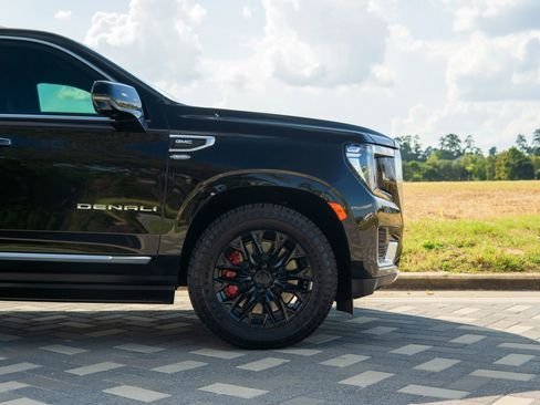 Used 2024 GMC Yukon Denali w/ Max Trailering Package image 14