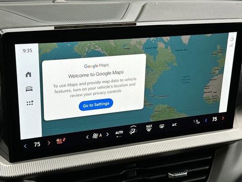 Certified 2025 Ford Explorer ST-Line w/ ST-Line Street Pack image 17