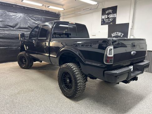 Used 2016 Ford F350 Lariat w/ Lariat Ultimate Package AWD/4WD image 4