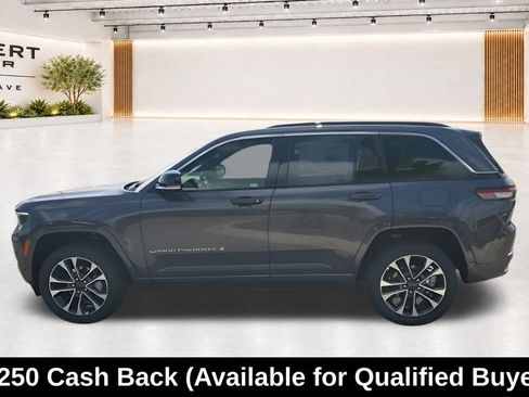 New 2025 Jeep Grand Cherokee Overland w/ Adv Protech Group III AWD/4WD image 8