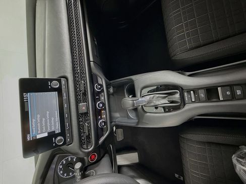 Certified 2023 Honda HR-V LX image 20