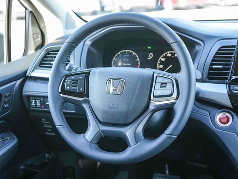 New 2026 Honda Odyssey EX-L image 18