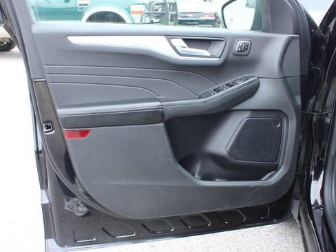 Used 2023 Ford Escape Platinum AWD/4WD image 10
